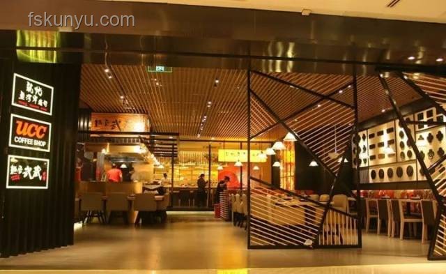 网红餐饮陨落：门店全关背后的故事